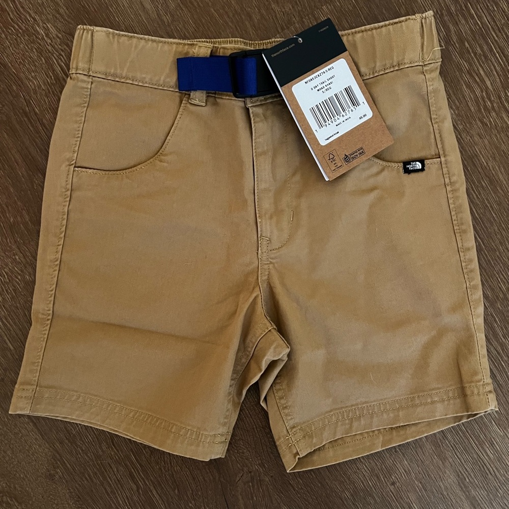 🏔️THE NORTH FACE boys shorts, NWT 🤎